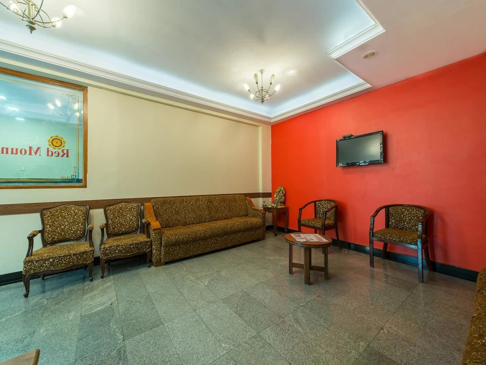 OYO 3722 Hotel StayEasy Majestic
