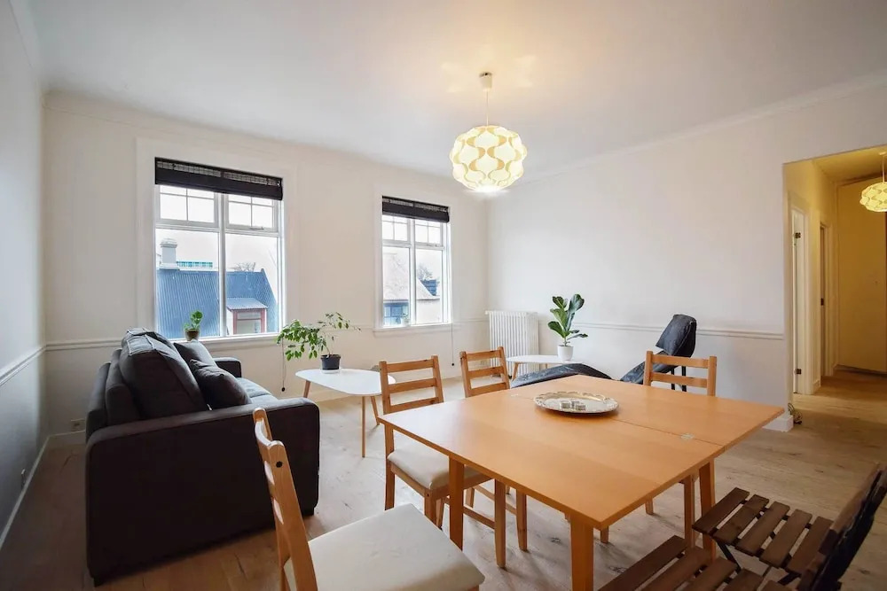 Apartment G4