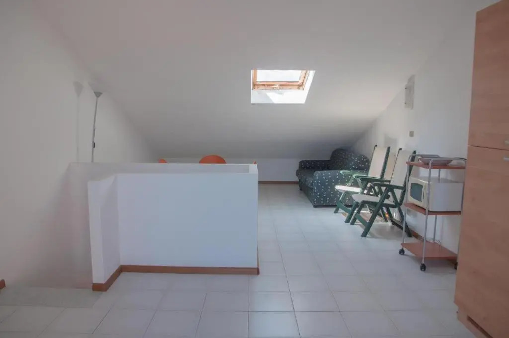 Casa sul mare in condominio con discesa privata