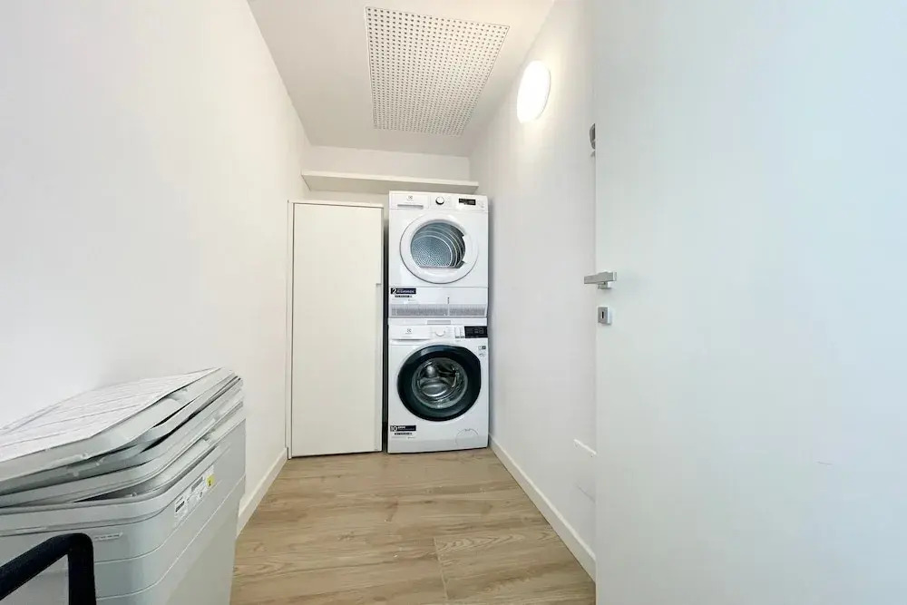 Modern House Apartments