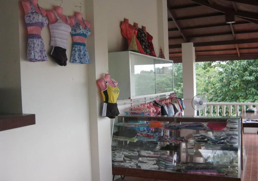 D Leonor Inland Resort and Adventure Park
