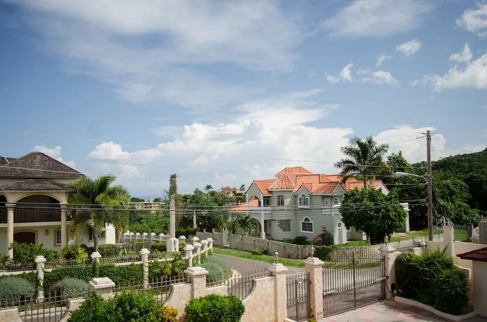 Tiana Estate