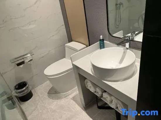 Magnotel Hotel (Jinan Huayuan Road Honglou Square)