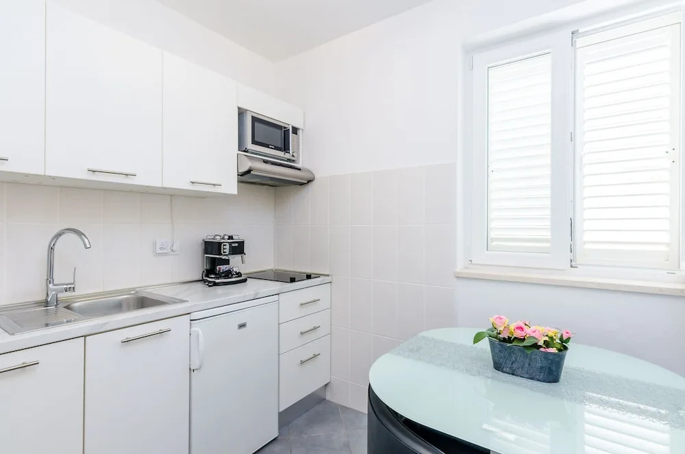 Apartments Mony
