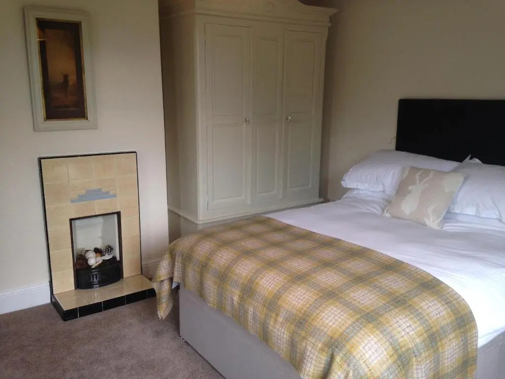 Whitethorn Bed and Breakfast