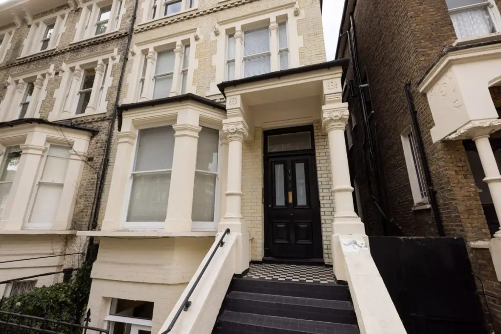 The Maida Vale Maison - 4BDR Maisonette Flat