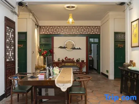 Zhiyu Homestay (Quanzhou West Street Kaiyuan Temple Branch)