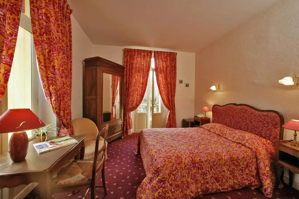 Le Cro-Magnon - hôtel - piscine - climatisation