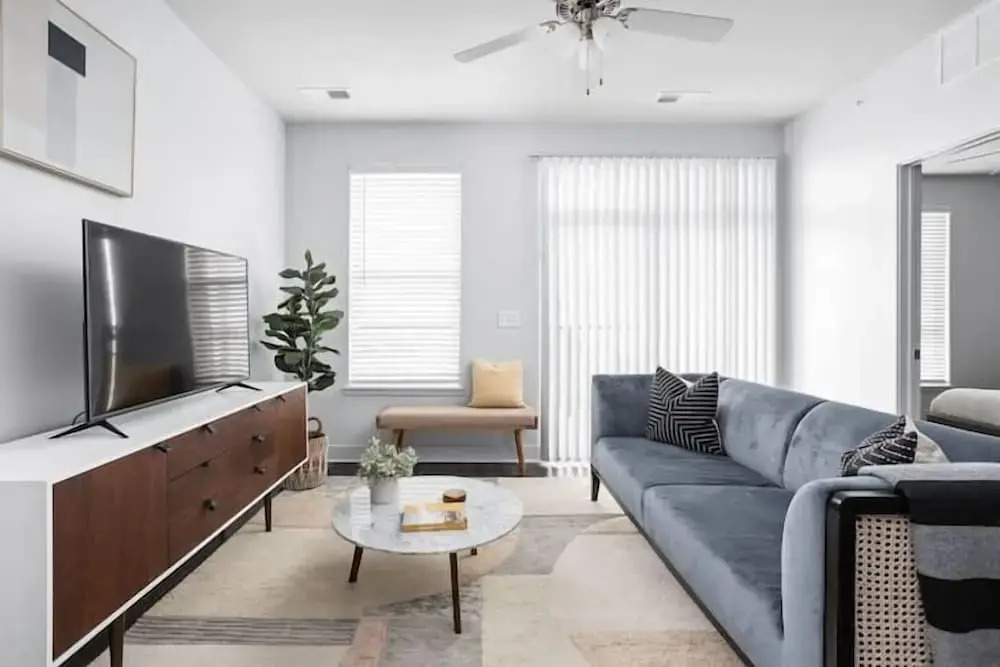 CozySuites Stunning 4BR near WholeFoods