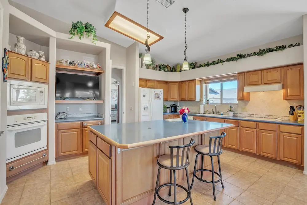 Luxury Home Near Golf Course, Airport, Embry Riddle-Hole in One!