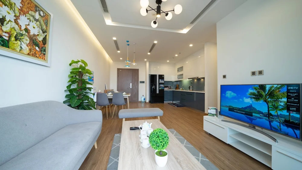 Lia House