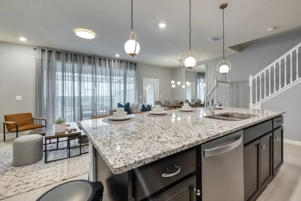 Exquisite 5bdrm Windsorisland Rsrt 5 Bedroom Townhouse by Redawning