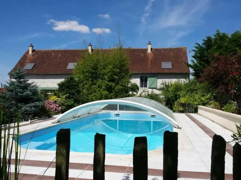 Gîte de charme avec piscine et sauna en Touraine, proche Châteaux de la Loire et Futuroscope - FR-1-381-323