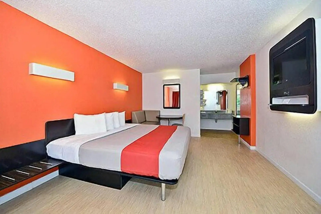 MOTEL 6 - Albany, NY - Airport