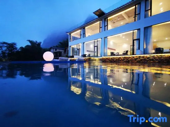 Avatar Mountain Resort—Mountain View | Swimming Pool | Free Station Pick-up | Western Cuisine