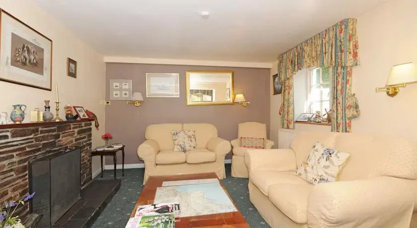 Kilbol Country House Hotel