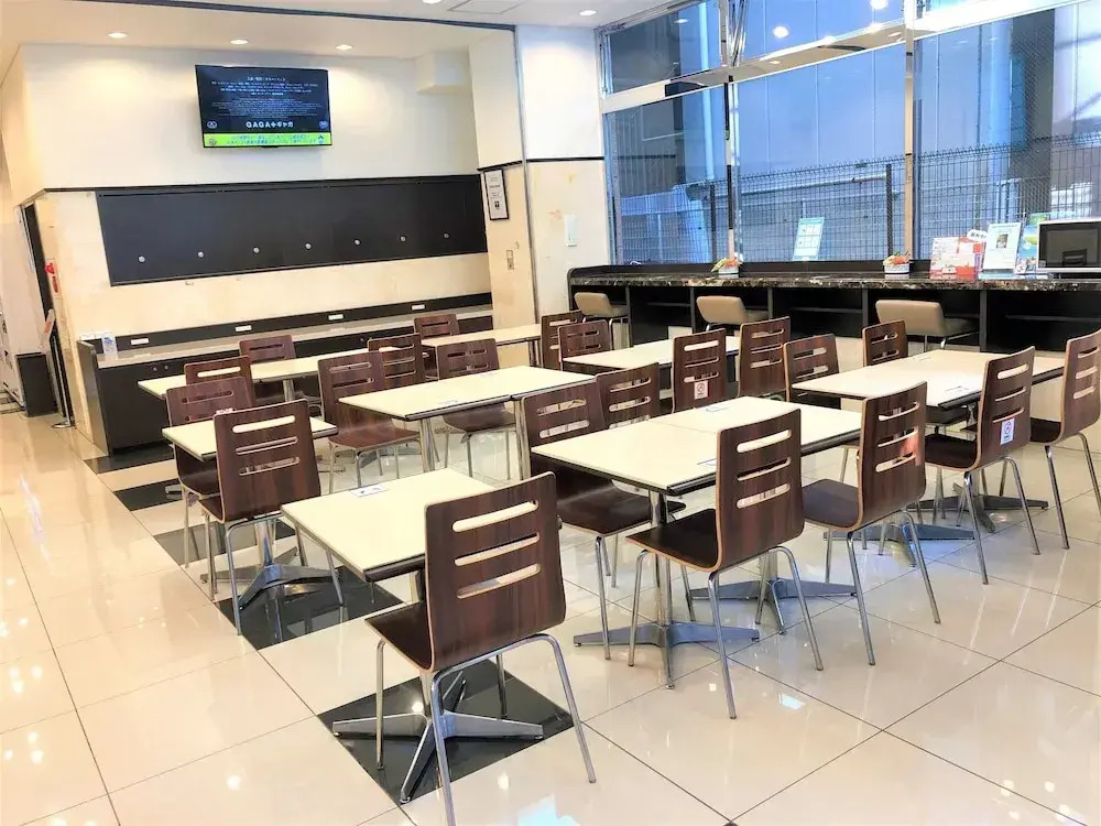 Toyoko Inn Tokyo Shinjuku gyoemmae eki 3 ban Deguchi