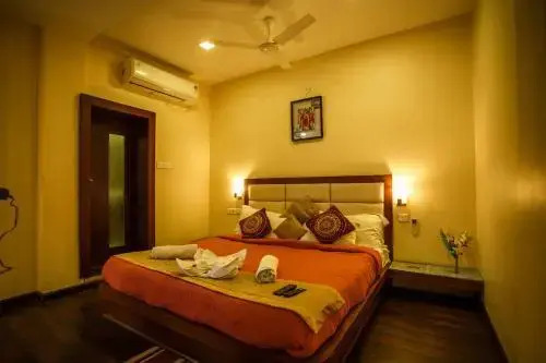 Colonels Hotel