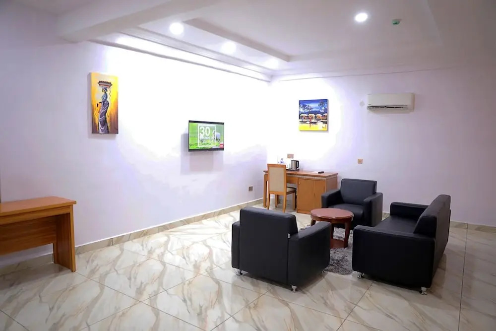 Lekki Grandview Hotel