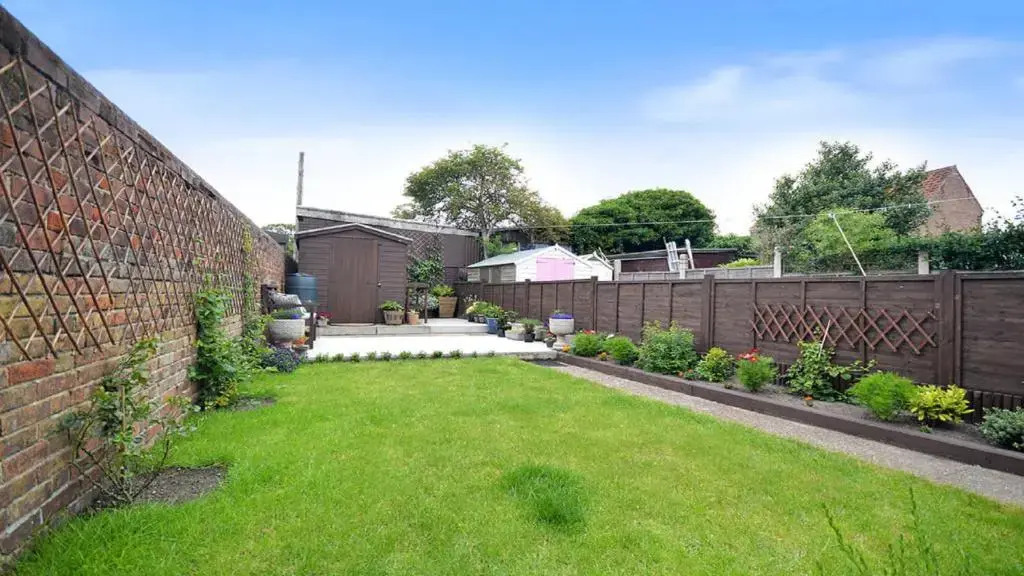 Seaside Snug – 2 bedroom home