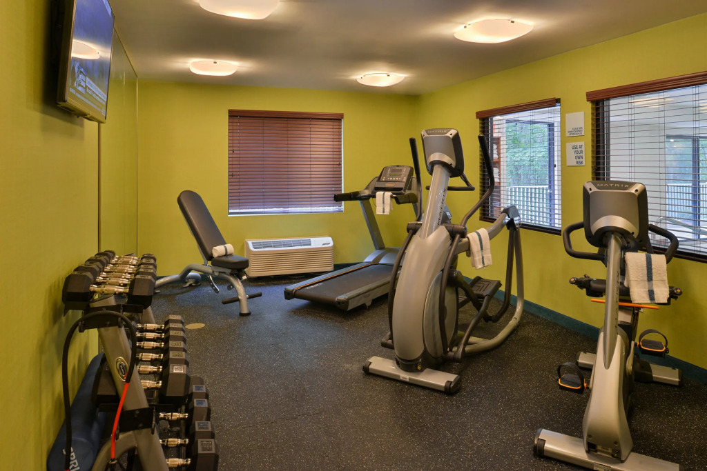 Holiday Inn Express and Suites West Ocean City by IHG