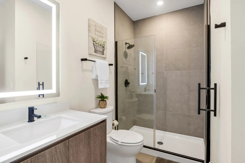 TR17126BD - luxury 3 bed villa with plunge pool, Clermont, US
