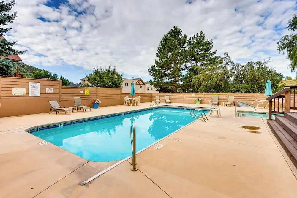Darling Dwelling: 2 Mi to Dtwn Durango!