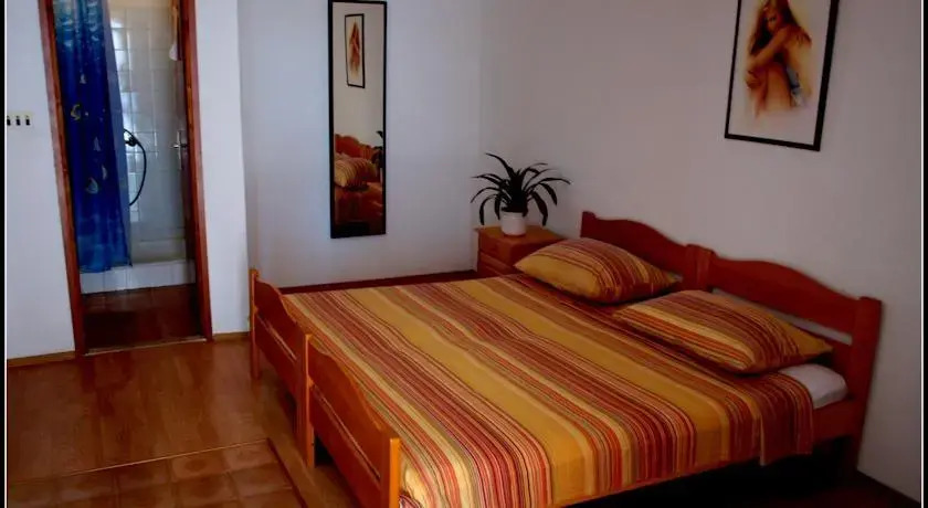 Apartments Pina