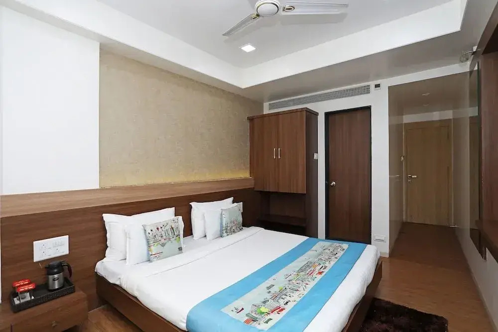 OYO 10672 Hotel Riviera