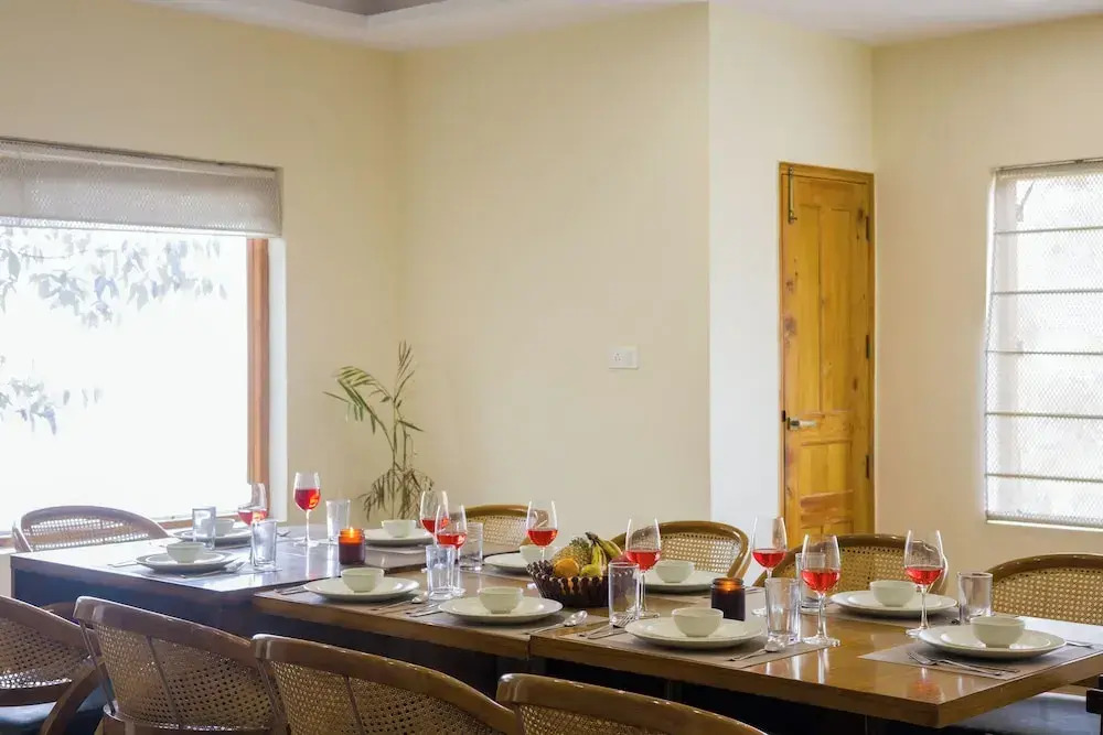 Alaya Stays Luuma Luxury Villa - Hillside 5-BHK Villa Amidst Pines With Garden, Balcony & Lounge