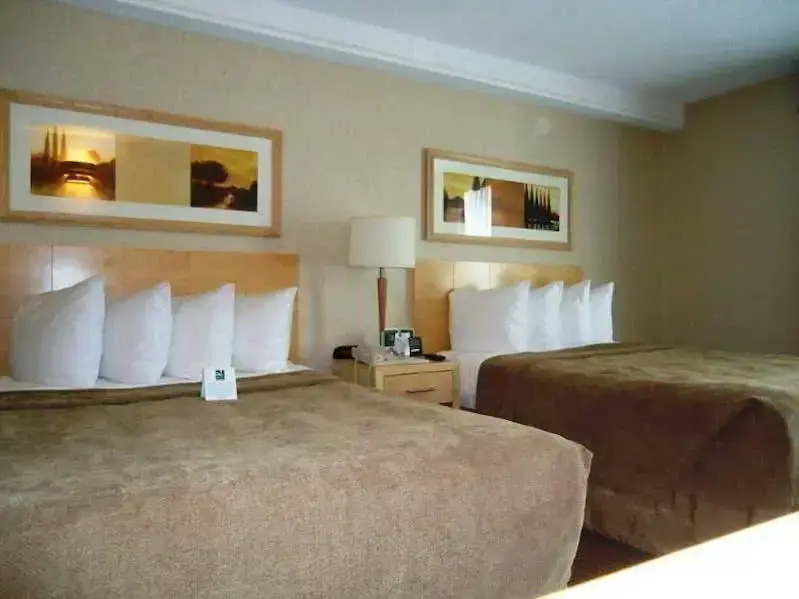 Quality Hotel Downtown Montreal