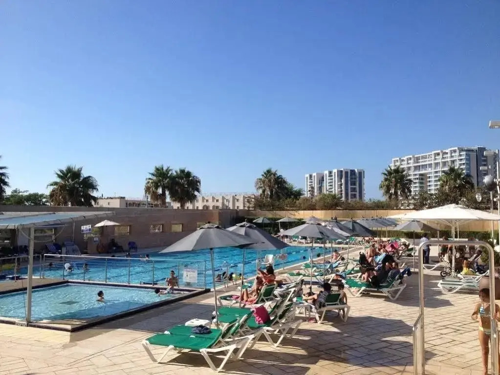 Luxury Villa in Herzeliya Pituach