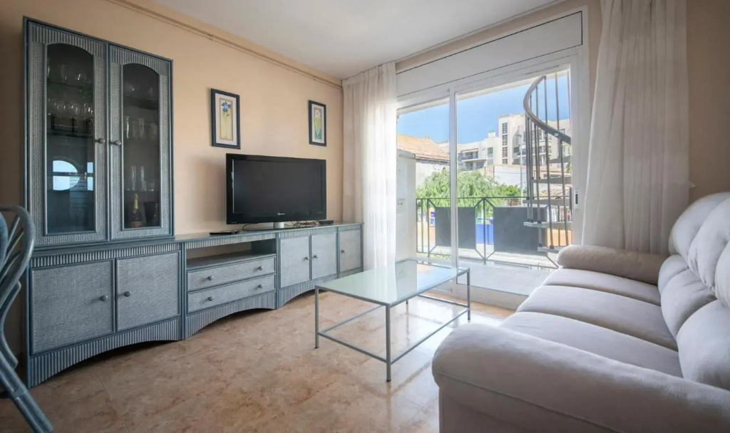 R129 Apartamento con terraza y piscina comunitaria cerca de la playa