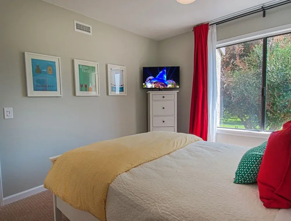 100 Acre Wood 3 Bedrooms 2 Bathrooms Condo