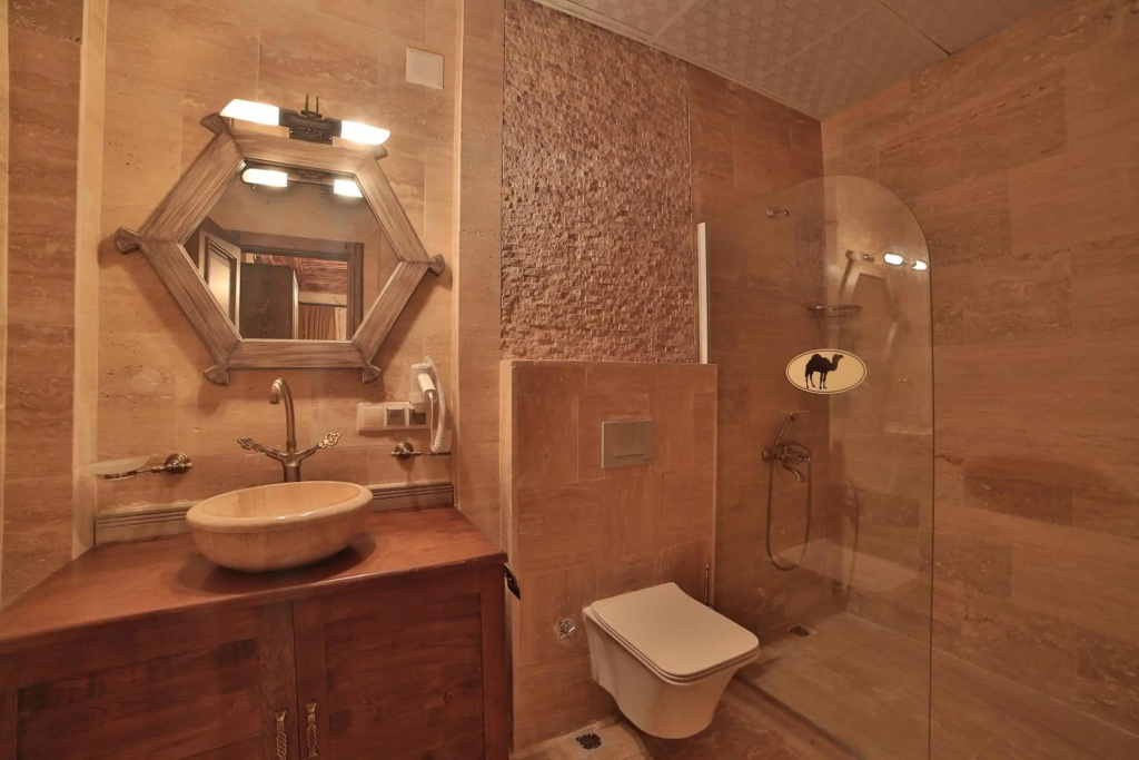 Caravanserai Inn Hotel