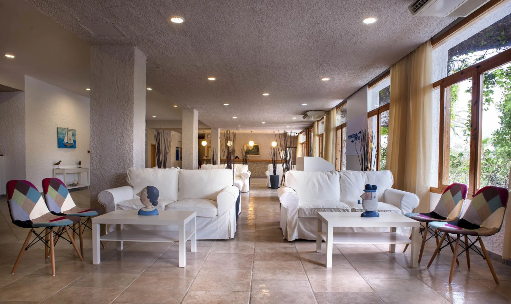 The Grove Seaside Hotel