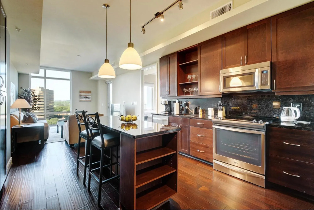 214 Barton 1Br 2Br