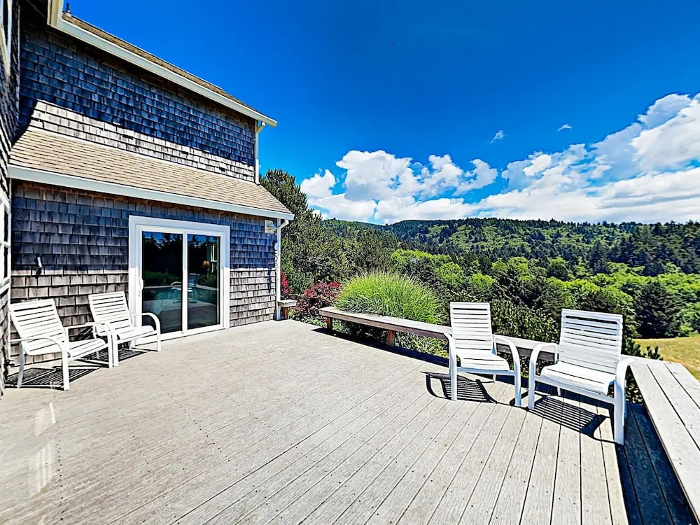 30015 Cloverdale - 4 Br Home