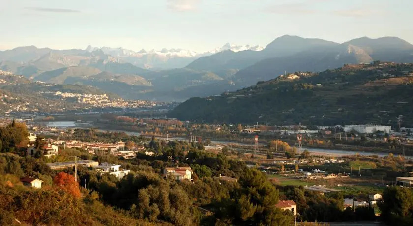 Villa Karitia