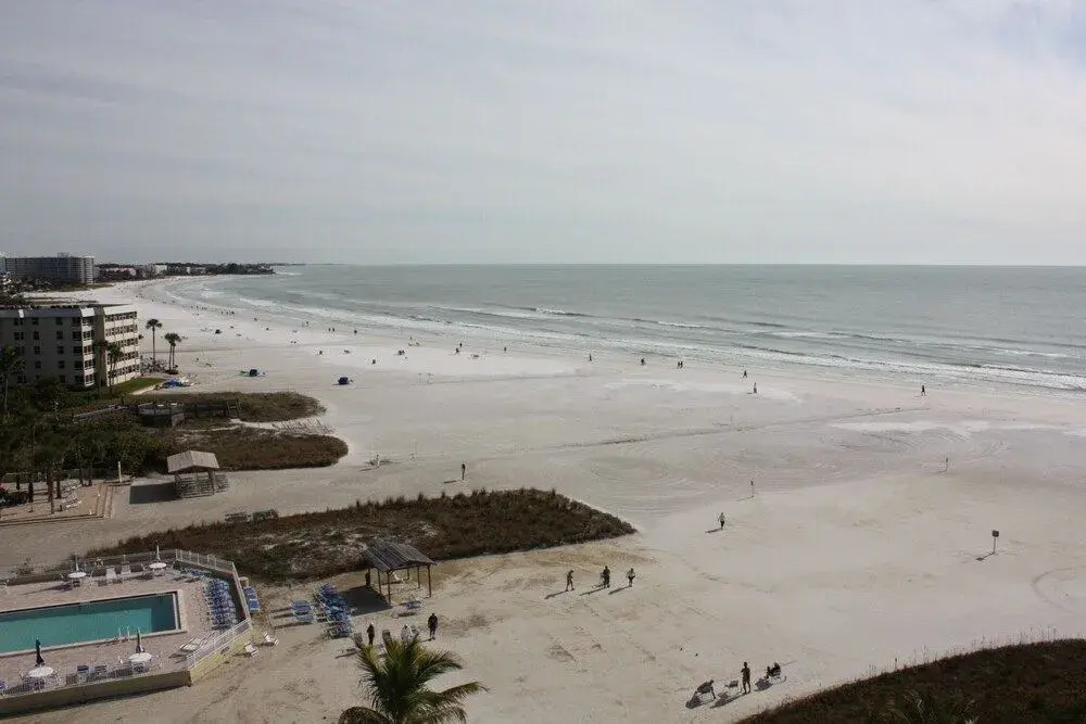 Jamaica Royale 802 - 2 Br Condo