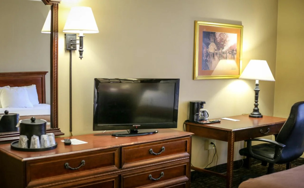 Breckinridge Inn