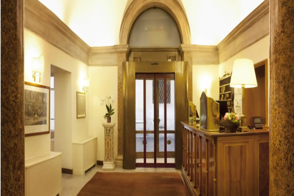 Hotel Albergo Santa Chiara