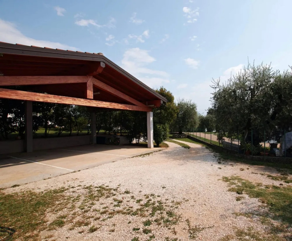 Minerva Holiday Home