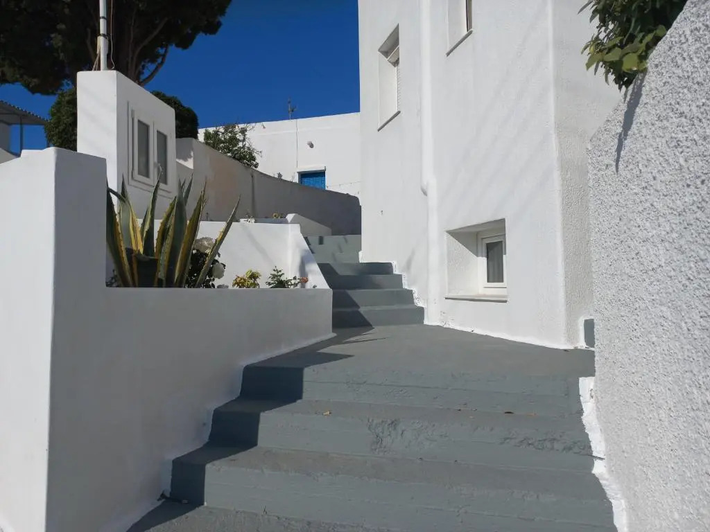 Solid Residence