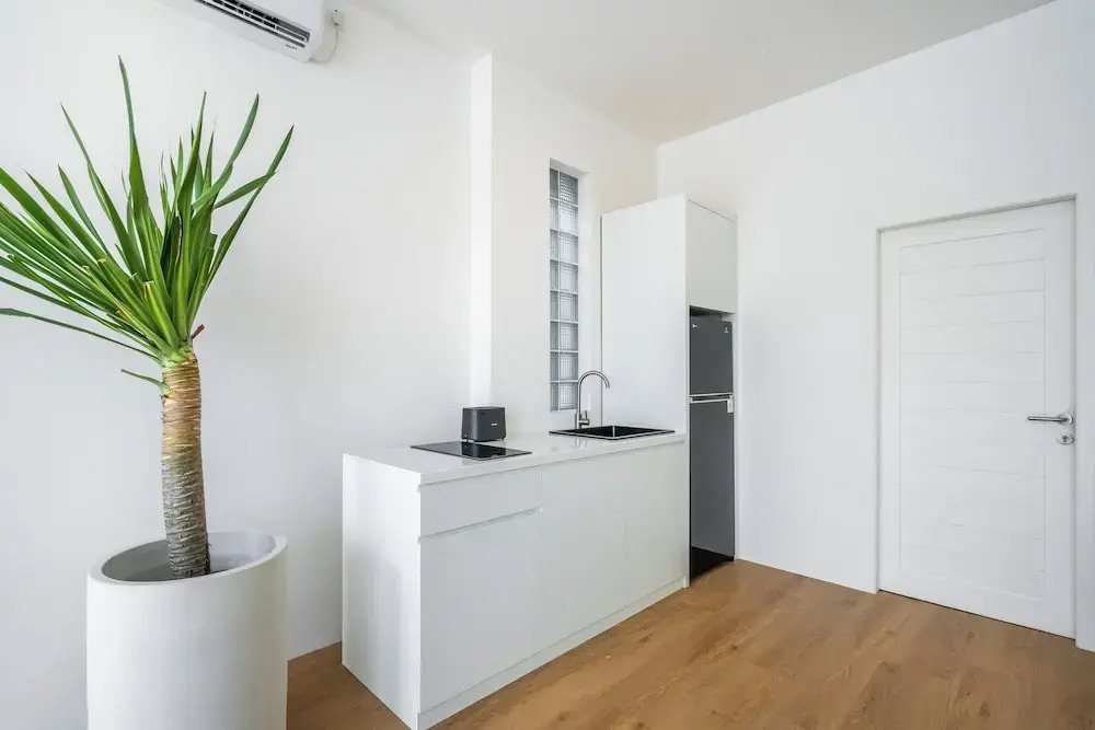 Dreamland Villa with Pool 3 min to Beach