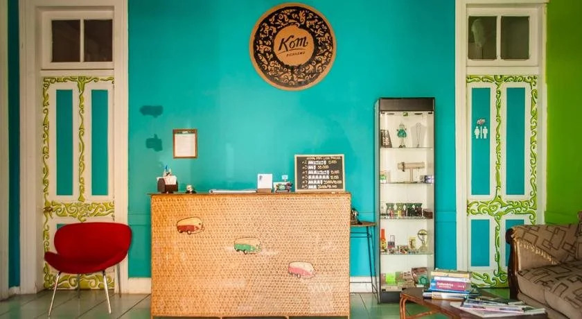 Kom Hostal - Hostel
