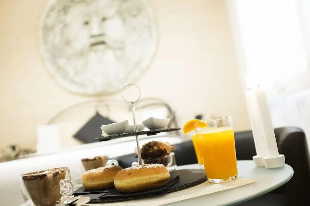Mirabilia Guest House