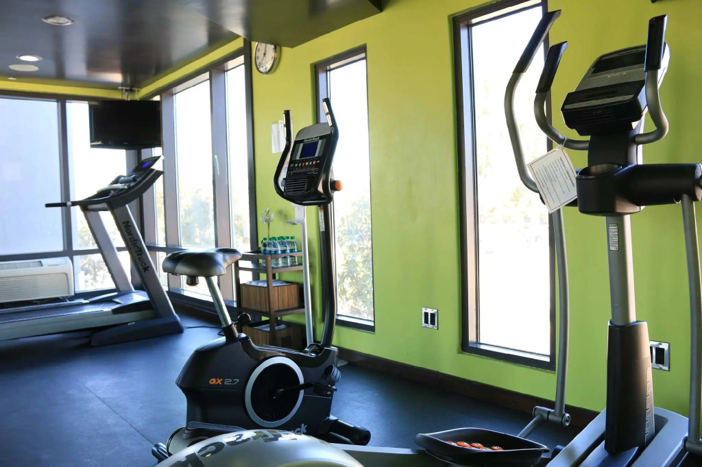 BLVD Hotel and Studios Universal-Hollywood, an Ascend Collection Hotel