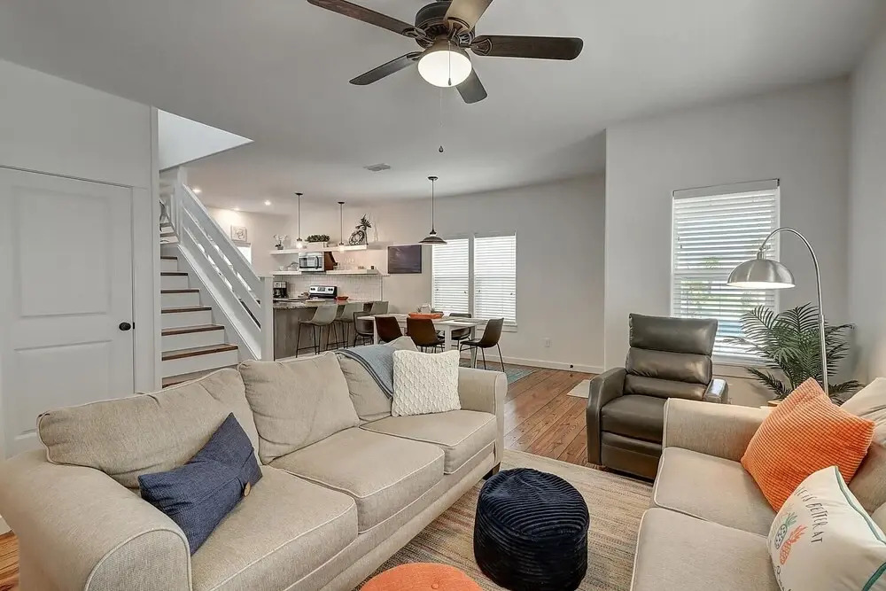 519wac 3 Bedroom Home by Redawning