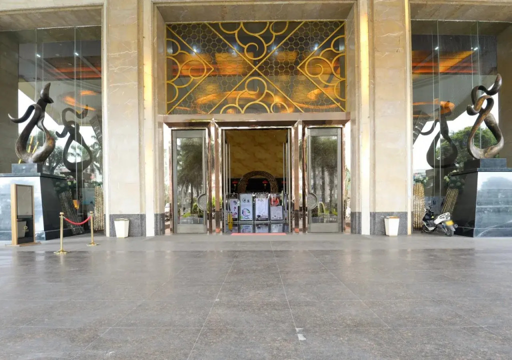 Victory International Hotel